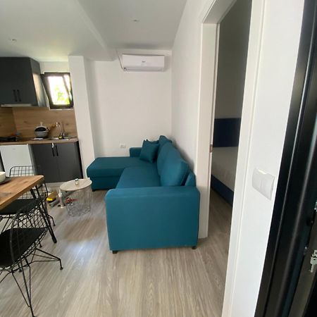 Io'S Apartments Sarandë Exterior foto